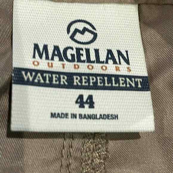 Magellan Cargo Shorts Mens 44 Brown Fishing Hiking Water Repellant Casual Chino - Picture 2 of 10